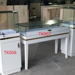 Tủ kính trưng bày trang sức TK006